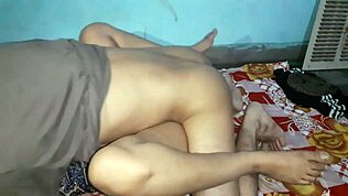 เมียอินเดียคลั่งในห้องนอนหุ่นร้อนอินเดีย