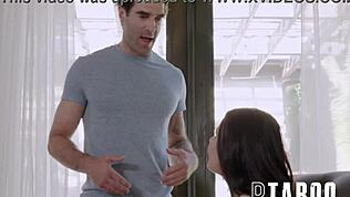 บริการฉันหน่อย Alison Rey Ken รู้สึกดีมากกับวัยรุ่นตัวเล็ก POV