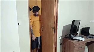 यो, आंखों पर पट्टी बंधी पत्नी को सेक्स में मेरे दोस्त ने सरप्राइज दिया! 😜