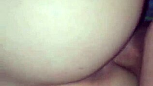 Tjock tjej blir hårt påsatt av pojkvännens stora kuk 😍.