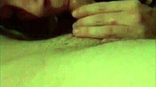 Plavolasa mlada ljubica 18+ strastno sesa in jebe