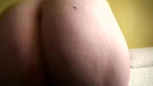 Паскалсове субслатс - дебела гузница Саскија прска жеско под доминацијом