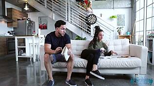 Hei Sloan Harper, lecțiile cu fiul vitreg au devenit sălbatice!