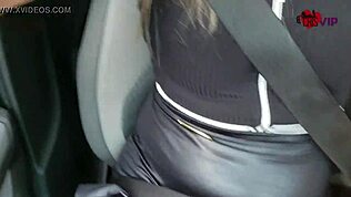 信じられない、Cristina Almeidaが24時間市場でスカートをめくって、寝取られ夫がサイト用に全部撮影