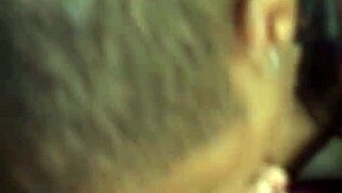 dzaddylongstrokes geeft diepe keel POV die je geest blaast met die monster pik