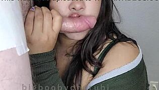 แฟนเอเชียหน้าอกใหญ่ดูดควยเลอะแล้วโดนชายขาวเย็ดแรง