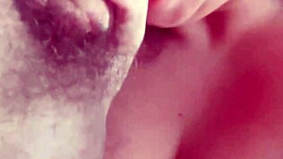 प्लीज मेरे मुंह में अपना लोड दे दो, हॉट स्टेपमॉम!