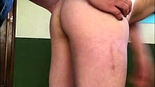 Občasný sex se sousedkou a nechám v ní creampie