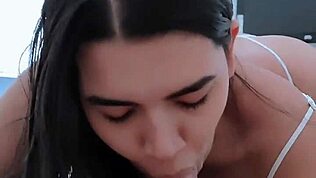 Oi, Pernah Denger Blowjob Segini Berisik dari Cewek Kampus?