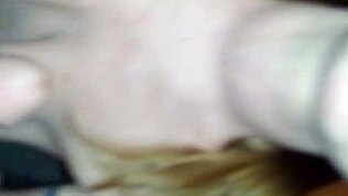 zrela amaterka sesa kurca in trdo nika