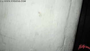 Блондинка BBW майка MILF курва кара момче да свърши после продължава догистайл чукане