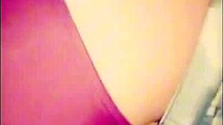 Moja niewinna macochowa siostra nie wie, co robię, gdy śpi sama - zboczony macochowy brat wpycha jej obrzydliwego kutasa