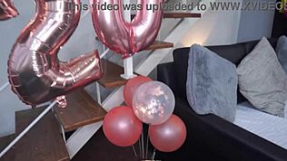 小拉琳哈18+庆祝20周年纪念性爱派对，她和7个家伙双洞7对1肛交