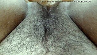 بحب ألحس كس ناضج مشعر لما توصل للنشوة