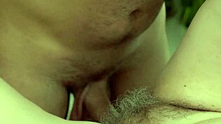 Wow, gruba babcia dostaje vintage dziurę wypchaną przez masażystę!