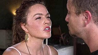 Сможешь взять анальное подчинение этой грудастой офицерши по пробации?