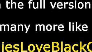 เฮ้ย ดูสาววัยรุ่น 18+ ใช้หน้าอกกระแทกควยดำยักษ์ มันบ้าเลย! 😍
