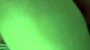 火辣熟女拉拉约会性爱，哇！😍