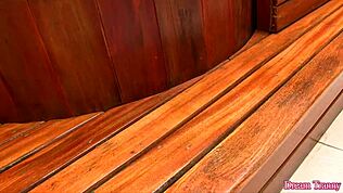 Sono la Cattiva Trans Bella Atrix, Mi Riempio il Culo Stretto con un Dildo!