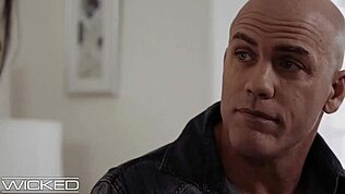 विकेड - एक्स वाइफ रीगन फॉक्स बूटी कॉल के लिए लौटती है। वह पागल की तरह राइड और सक्स करती है!