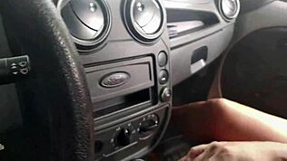 Шофьор на Uber свършва в устата на пътника след свирка за плащане - луда езда!