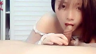สาวนักเรียนเอเชียน่ารักโชว์เสน่ห์คลิปJAVสมัครเล่น