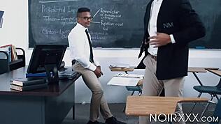 Ebony Adrian Hart e Tony Genius scopano duro!