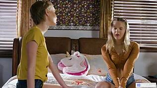 Hora de azotar as milfs - Kendra James, Audrey Madison, Coco Lovelock e Alicia Williams