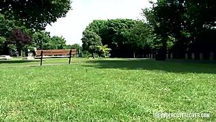 Эй, Сенси хватает русскую милфу в парке сегодня