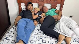 Киноночь с девушкой и лучшим другом стала пикантной 😈