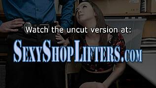 Echte rebelse tiener 18+ wordt hard genaaid in hardcore actie