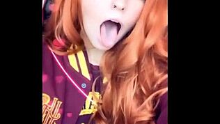 Συλλογή Ahegao από την κοπέλα cosplay Alicebong που δείχνει την άγρια πλευρά της