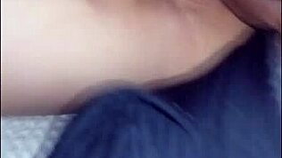 Kızarkadaşın evine gidip memeleri ve dölleriyle sikiştik