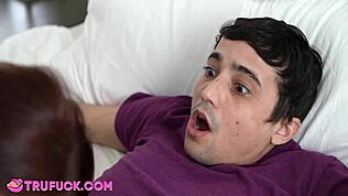 मुझे बेबीसिटर की जरूरत नहीं, निकी हंट्समैन और रिकी स्पैनिश यहां हैं