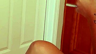 Amazing Teen Blonde Takes Bath & Shows Perfect Body in Stunning Detail for Fans.