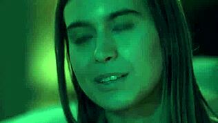 Kysser sensuell stiefsis Jill Kassidy