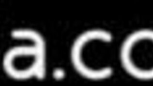 Rachael Cavalli geniet van geil spel met zoenen en vieze praatjes. Ze draagt schoenen en hakken in deze brunette scène