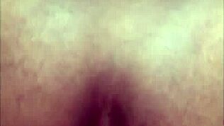 Κάβαλα το μεγάλο μαύρο πούτσο του γυμναστηρίου και τον ρουφάω βαθιά 😍