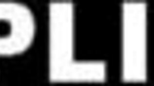 可愛い万引き犯 - ビッグアスのブロンド若い女性万引き犯がディクシー・リン警官にストリップ捜索されてセックスされる