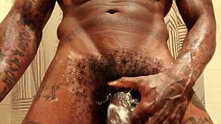 Imádd ezt a nagy fekete faszt, Halleluja! Johnson és Reeses őrült cumshot szeánsz