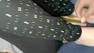 Gadis kurus India panas berurusan batang besar India setting desi audio Hindi