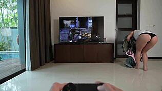 ¿Puedo jugar con tu polla en vez de la PlayStation?