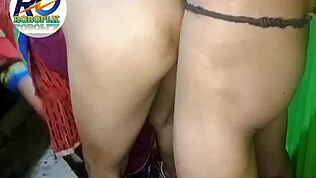 वाह! देसी आंटी को डॉगी स्टाइल एनल और जंगली ब्लोजॉब का मज़ा!