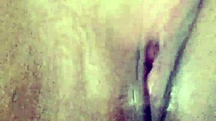 كسي الجميل يقطر وينفجر بينما أنالايسيا مور تاخذه بعمق بزاوية الشخص الأول