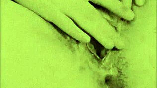 Har du lurt på hva vintage stemødre skjuler under hårete retro sjarm?