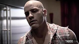 Zayıf yasak genç kız 18+ yoğun yüksek çözünürlükte yalanır, aşırı oral odak