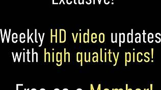 Dang, îmi place cum Angelina Castro și Maggie Green se fut cu strap-on-uri, ups am vrut să zic bng!
