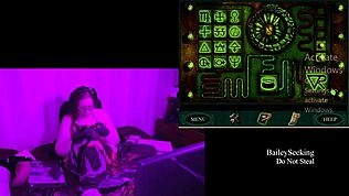 Blackmoor Manor Část 6: Busty Bruneta BBW se svléká nahá ve hře