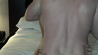 Casting Amanda B POV cu brunetă în interviu excitant