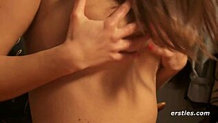 Ε, δες αυτές τις πραγματικές λεσβίες να τρελαίνονται μαζί